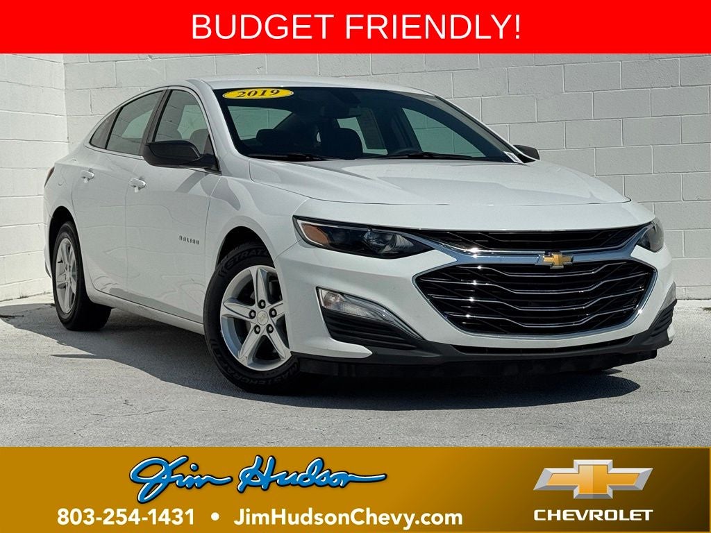 2019 Chevrolet Malibu LS 1LS in Summit White — front three-quarter view